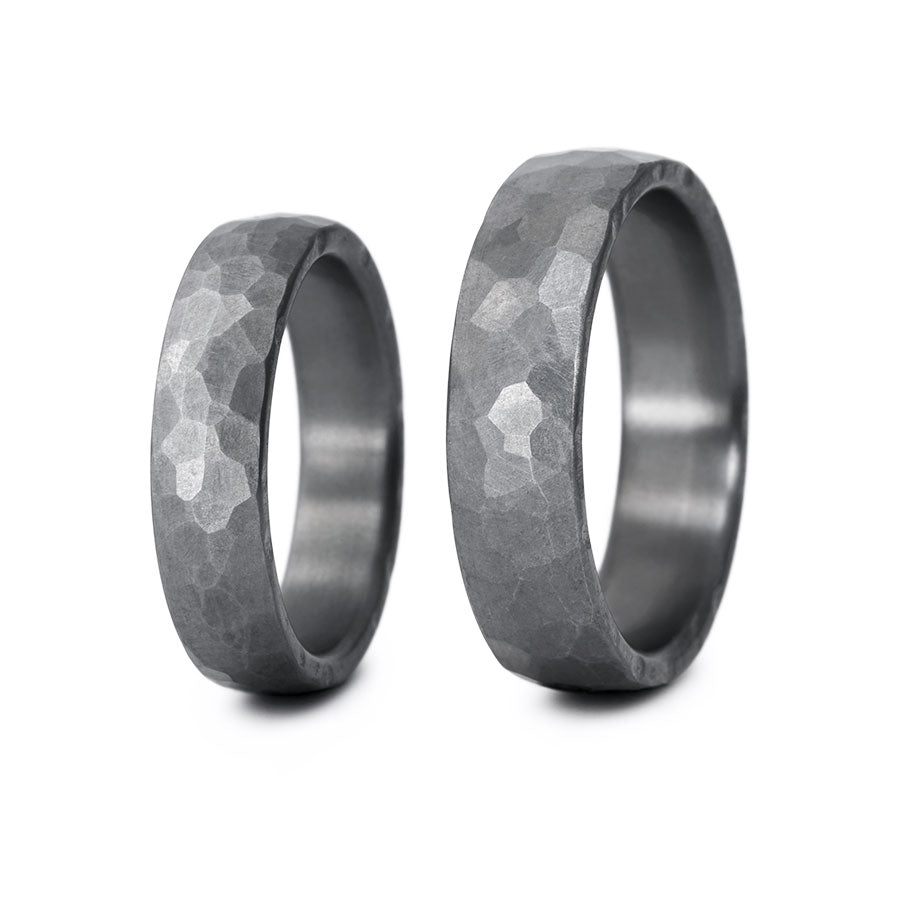 Produktbild: Tantal Trauringe 5+6 mm Hammerschlag