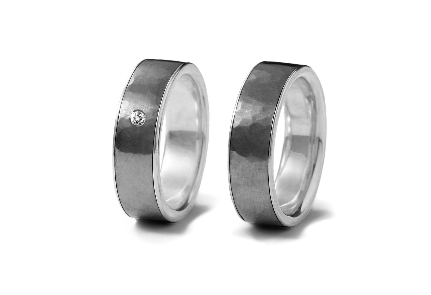 Produktbild: Tantal/Silber Trauringe Axial gehämmert by Haudarin