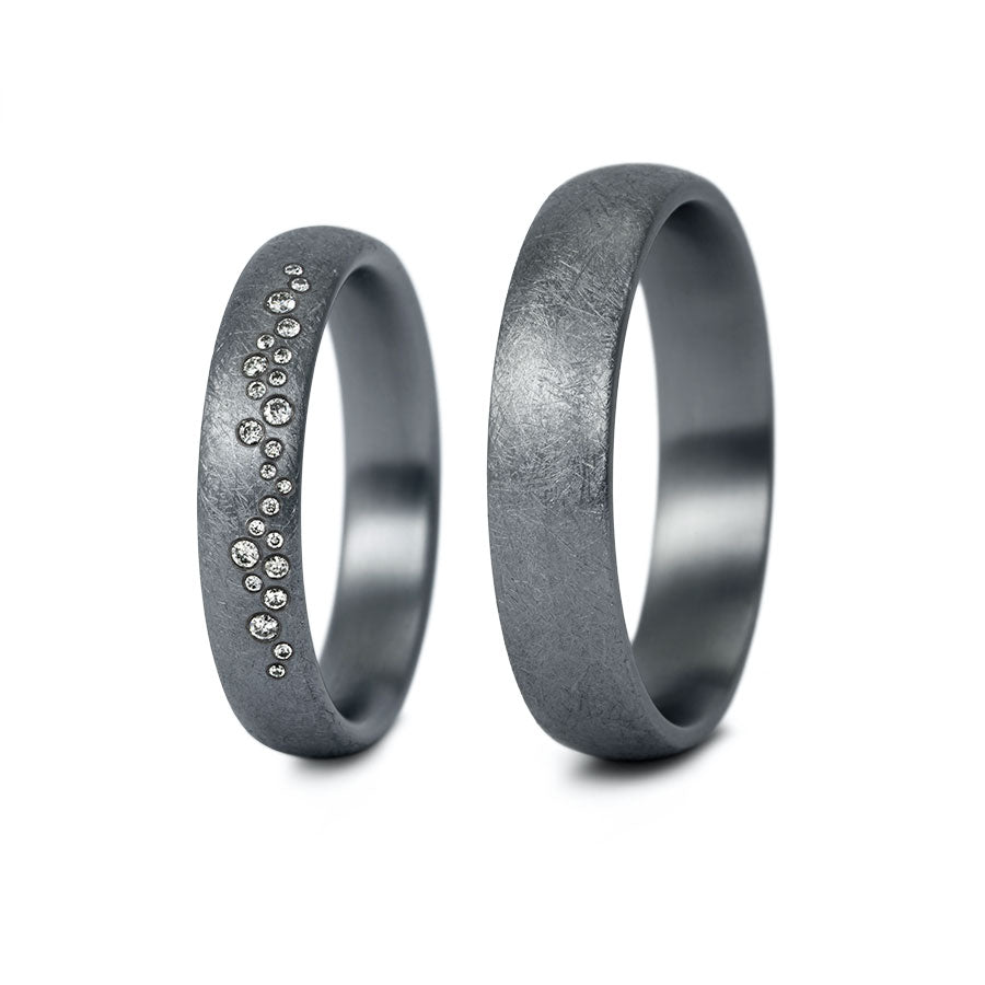 Tantal Eheringe P1 4+5 mm 24 Brill. 0.075ct.