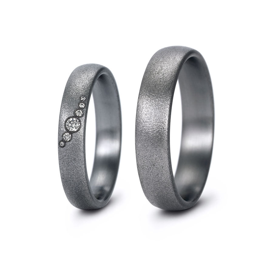 Tantal Trauringe P1 4+5 mm 6 Brill. 0.032ct.