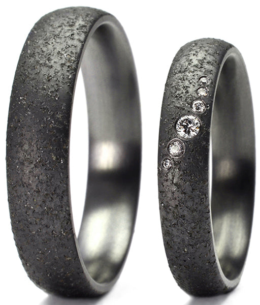 Produktbild: Tantalum Magic Tantal Eheringe P1 SAND 6 Brill 0.0328ct.